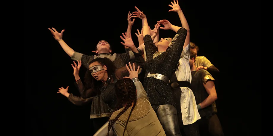 Accademia Internazionale di Teatro Roma - La Saga Troiana / Che atmosFiera! / È tempo di luce … - Anno Accademico 2020/2021 - foto 11