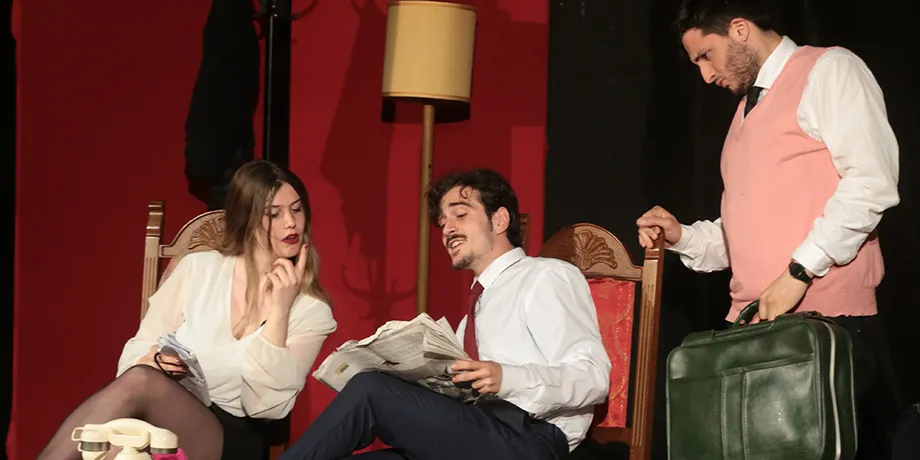 Accademia Internazionale di Teatro Roma - Assurde discrepanze / Le visioni di Prospero: viaggio nelle opere di Shakespeare / Così è la farsa così è la vita: Bang … - Anno Accademico 2018/2019 - foto 25