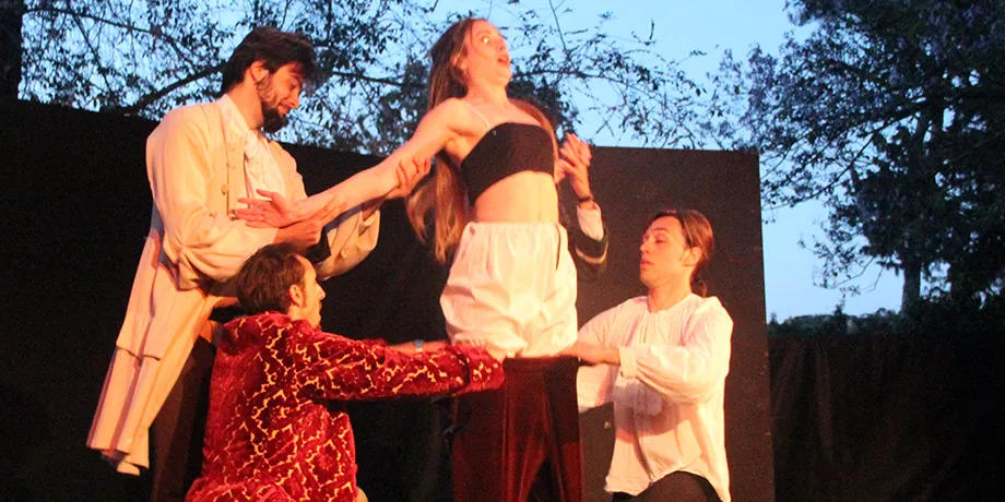 Accademia Internazionale di Teatro Roma - Assurde discrepanze / Le visioni di Prospero: viaggio nelle opere di Shakespeare / Così è la farsa così è la vita: Bang … - Anno Accademico 2018/2019 - foto 34
