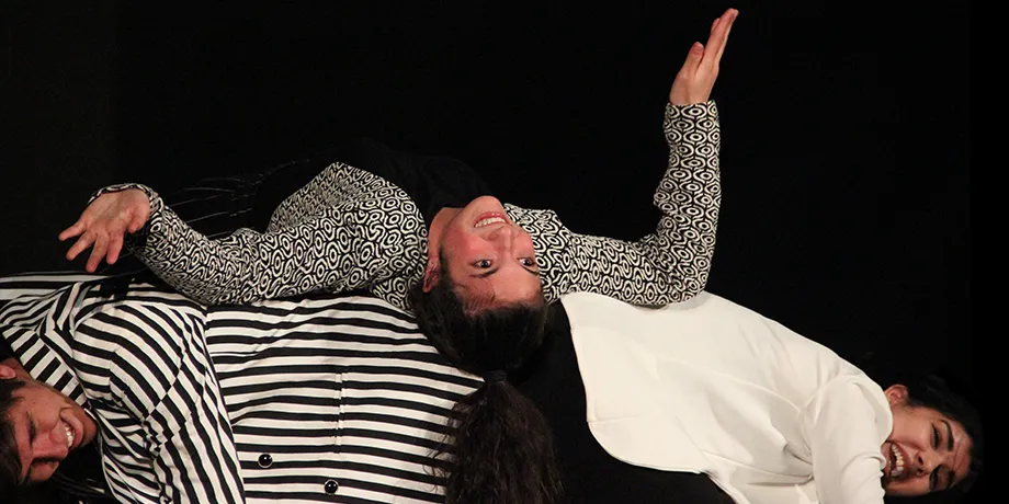 Accademia Internazionale di Teatro Roma - Assurde discrepanze / Le visioni di Prospero: viaggio nelle opere di Shakespeare / Così è la farsa così è la vita: Bang … - Anno Accademico 2018/2019 - foto 46