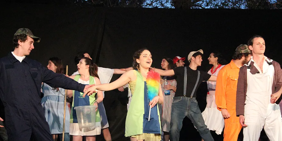 Accademia Internazionale di Teatro Roma - Assurde discrepanze / Le visioni di Prospero: viaggio nelle opere di Shakespeare / Così è la farsa così è la vita: Bang … - Anno Accademico 2018/2019 - foto 53