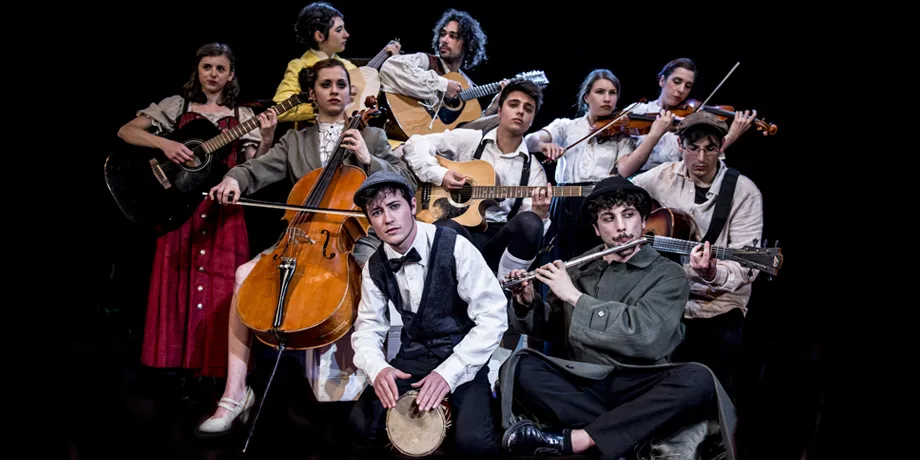 Accademia Internazionale di Teatro Roma - Gli Uccelli / La radice del grido / Assurdo al cubo … - Anno Accademico 2015/2016 - foto 1