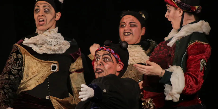 Accademia Internazionale di Teatro Roma - Guarda la luna / Bodas de Sangre / La cavalcata storica dei gangster - Anno Accademico 2012/2013 - foto 11