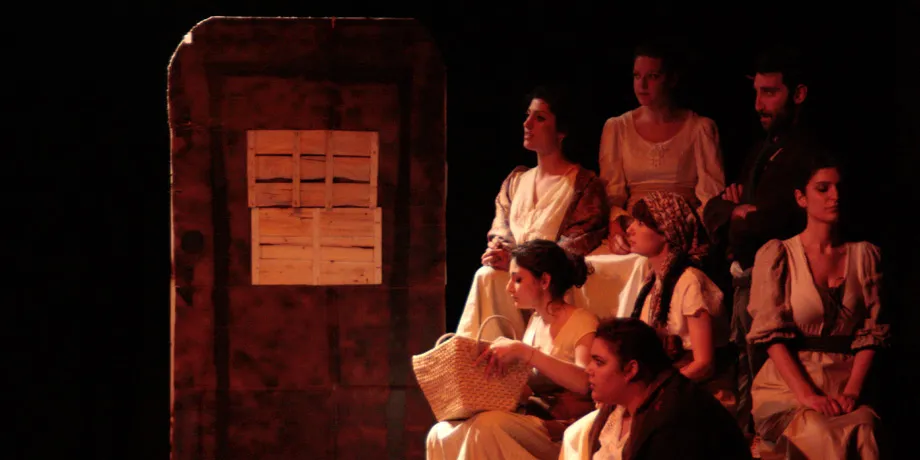 Accademia Internazionale di Teatro Roma - Guarda la luna / Bodas de Sangre / La cavalcata storica dei gangster - Anno Accademico 2012/2013 - foto 14