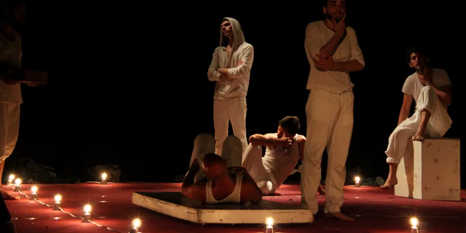 Accademia Internazionale di Teatro Roma - Guarda la luna / Bodas de Sangre / La cavalcata storica dei gangster - Anno Accademico 2012/2013 - foto 29