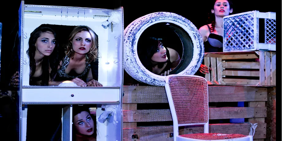 Accademia Internazionale di Teatro Roma - Qui, quo e... pro / L'Oulipò / Marat, Sade … - Anno Accademico 2011/2012 - foto 21