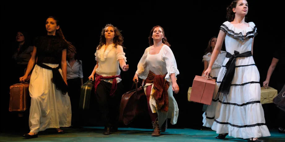 Accademia Internazionale di Teatro Roma - Antigone / Lettere da Granada / Coming Godot - Anno Accademico 2009/2010 - foto 4