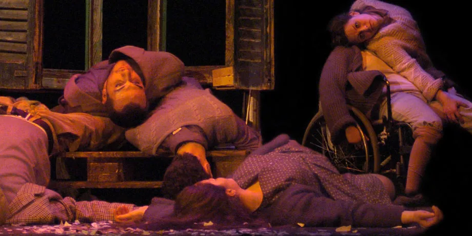 Accademia Internazionale di Teatro Roma - Le visioni di Prospero / Cantico dei Cantici / Il segreto di Grace … - Anno Accademico 2008/2009 - foto 12