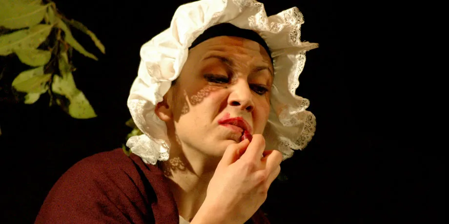 Accademia Internazionale di Teatro Roma - Tivvucumprà / Noises Off / La dodicesima notte - Anno Accademico 2004/2005 - foto 3