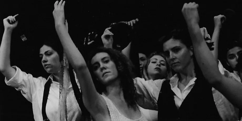 Accademia Internazionale di Teatro Roma - La Tauromachia / Aspettando Godot / Lanterne Rosse … - Anno Accademico 1999/2000 - foto 5
