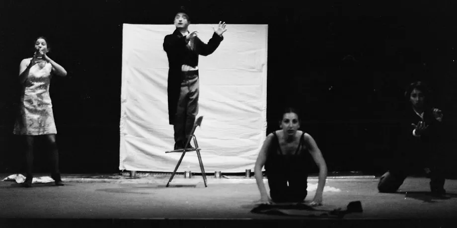 Accademia Internazionale di Teatro Roma - Il Labirinto / E vissero tutti felici e contenti / Le tre sorelle … - Anno Accademico 1997/1998 - foto 3
