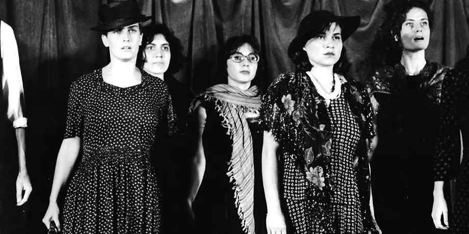 Accademia Internazionale di Teatro Roma - Fotoromanzo / La Ballata del Grande Macabro / Capuccetto rosso sangue … - Anno Accademico 1987/1988 - foto 5